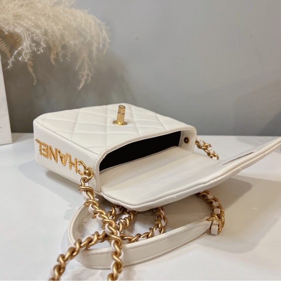 CHANEL 2021 WHITE LAMBSKIN SIDE NOTE SQUARE FLAP NEW - Picture 5 of 6